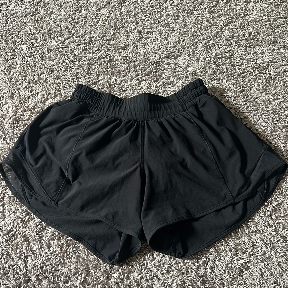 Lululemon Black Hotty Hot Shorts 4 Tall
